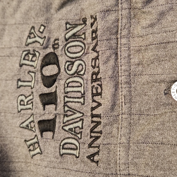 Harley Davidson Gray Button-Up Shirt - Picture 2 of 5